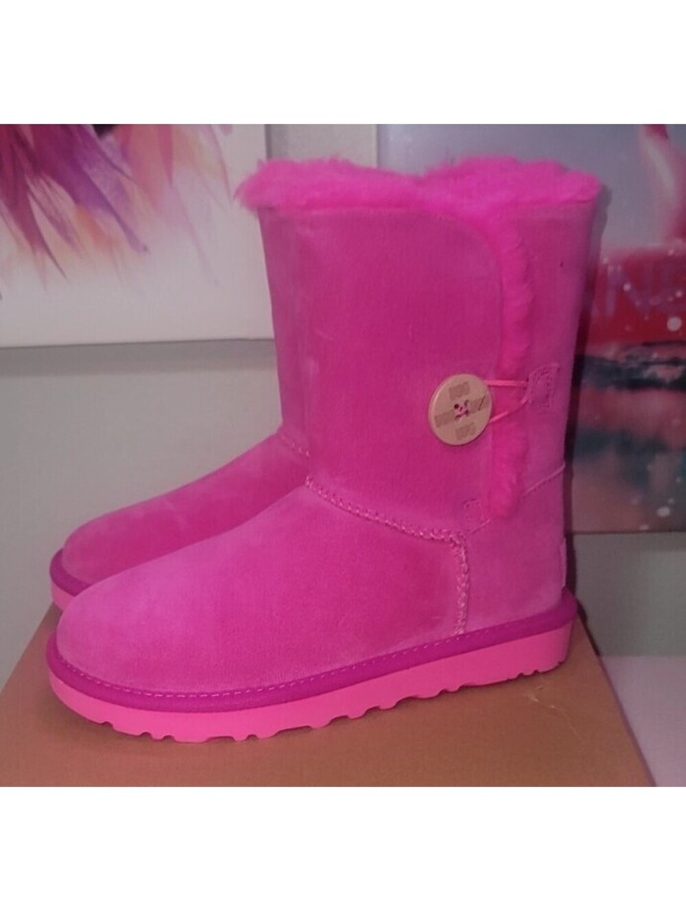 UGG BAILEY BUTTON BOOTS BRIGHT PINK SUEDE WOMEN US SIZE 5 NIB 1146170